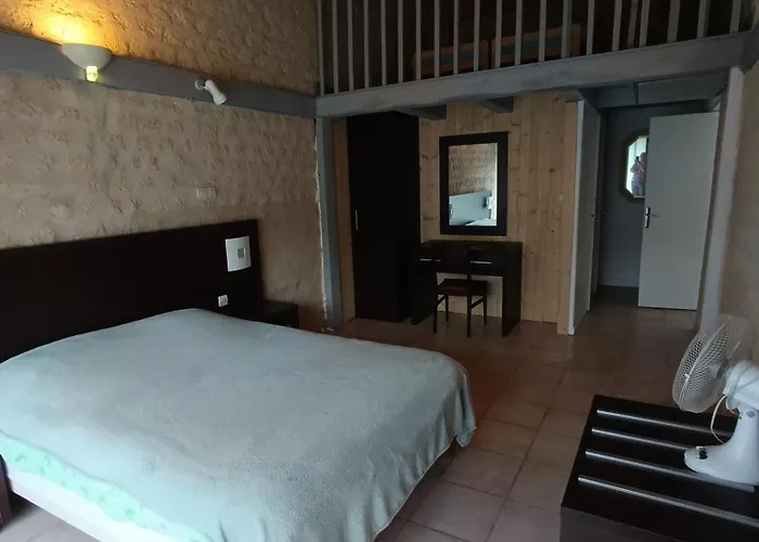 度假居 Le Clos Des Romarins Camelia *